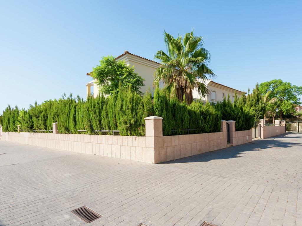 Belvilla By Oyo Villa Mosa Claire Banos y Mendigo 外观 照片