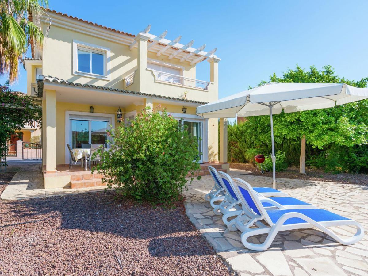 Belvilla By Oyo Villa Mosa Claire Banos y Mendigo 外观 照片